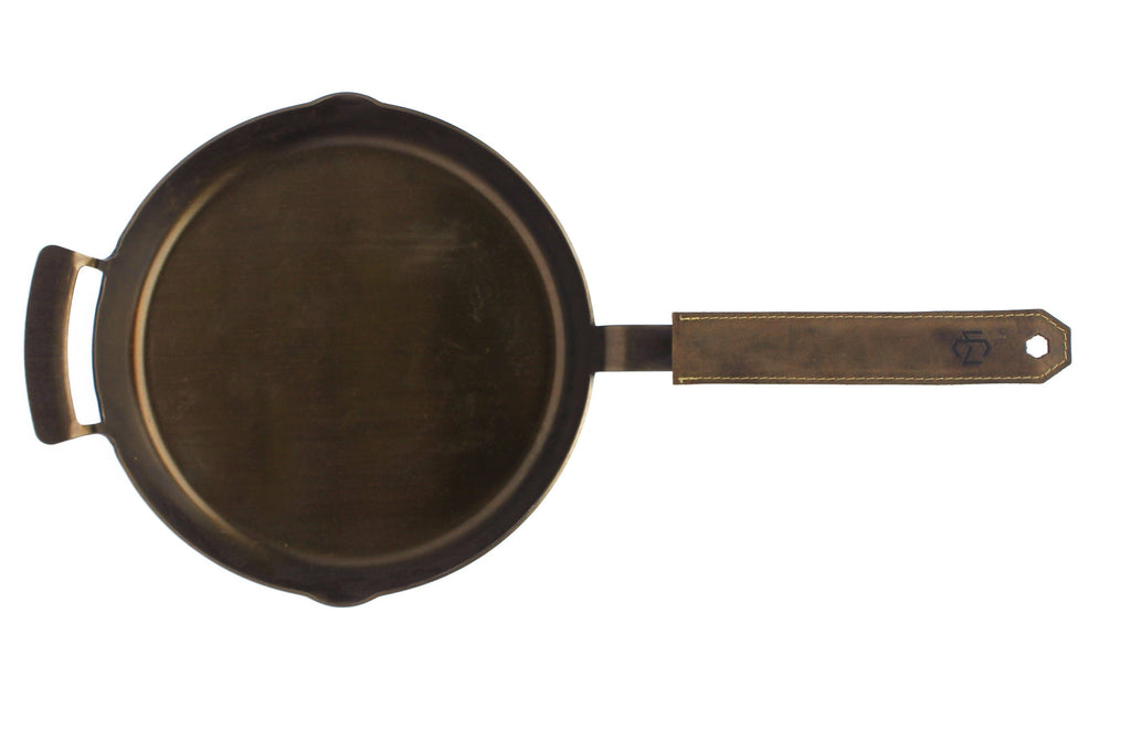 10" / 12" Leather Skillet Sleeve by Cast-A-Way Carbon