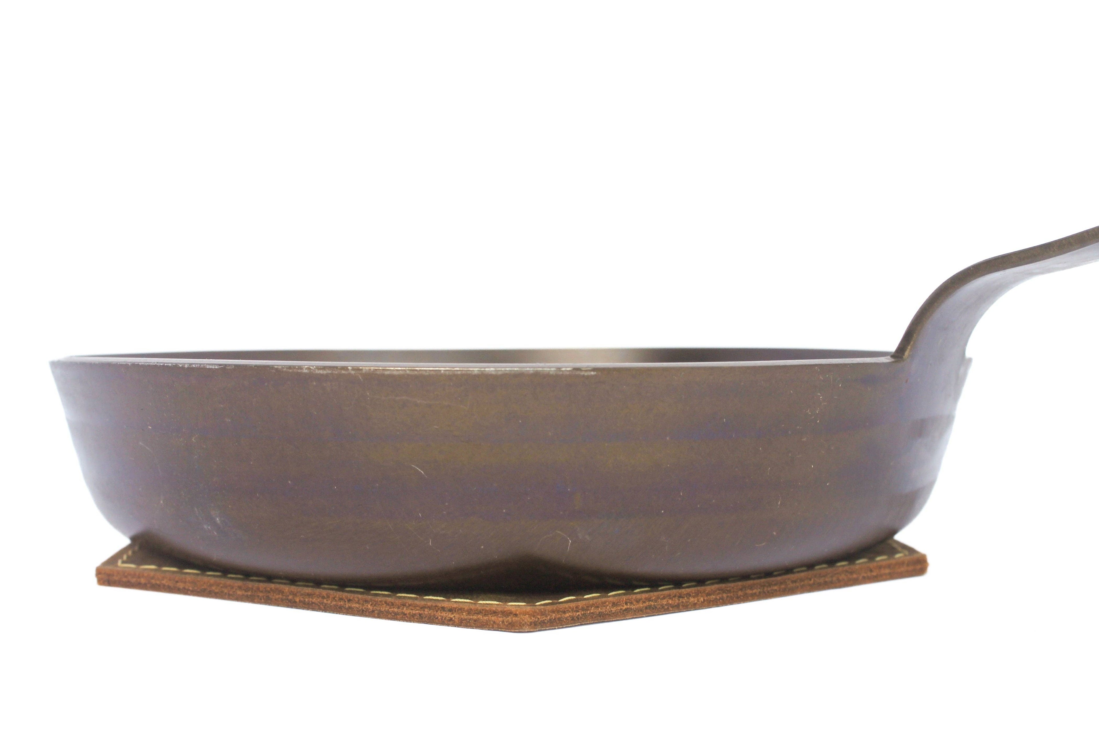 Trivet Leather by Cast-A-Way Carbon